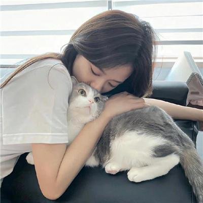 赤裸羔羊